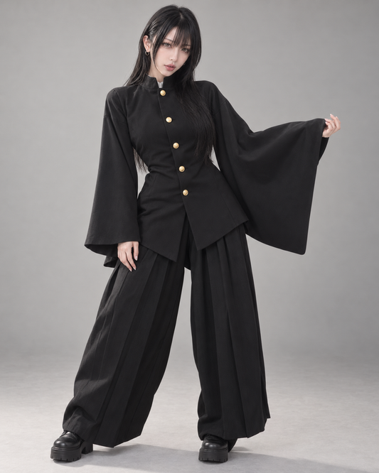 AI 模特穿搭示意圖｜東美 Model 02 穿著 MISAMARU 和袖學蘭 OP 連身外套 黑色