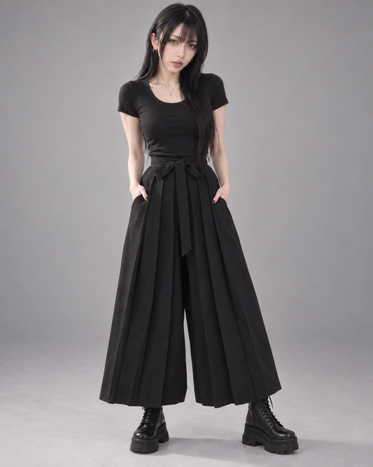東美 Model 02 穿著 MISAMARU 袴褲 黑色